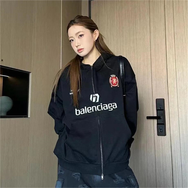 Manchester United F.C. x BALENCIAGA スーパー ジャケット サッカー ロゴ コットン フード付き  バレンシアガ
