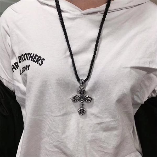 クロムハーツ スーパーコピー ネックレス フィリグリークロス レザーブレイド ☩ CHROME HEARTS 