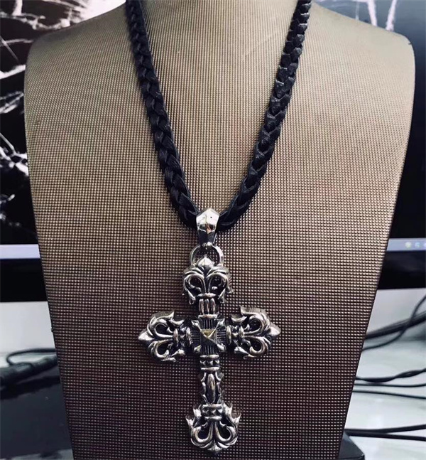 クロムハーツ スーパーコピー ネックレス フィリグリークロス レザーブレイド ☩ CHROME HEARTS 