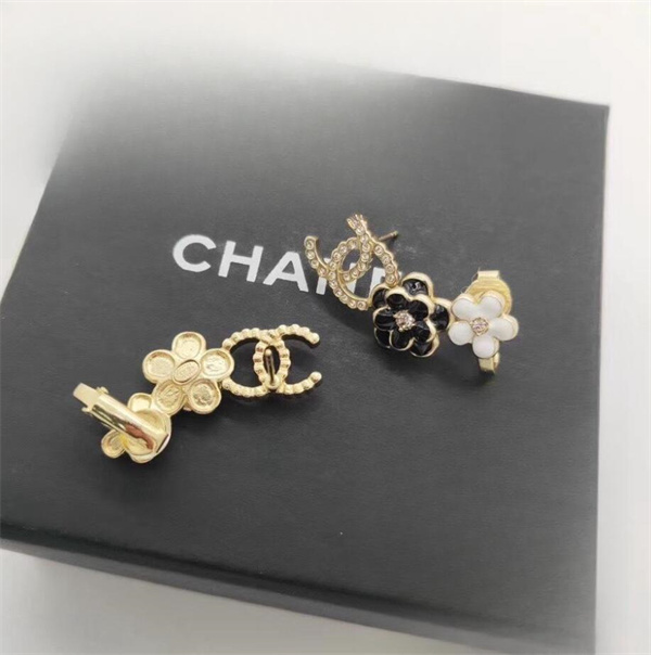 シャネル CHANEL スーパーコピー ピアス ココマーク フラワーモチーフ ブローチ 花 黒 ギフト 