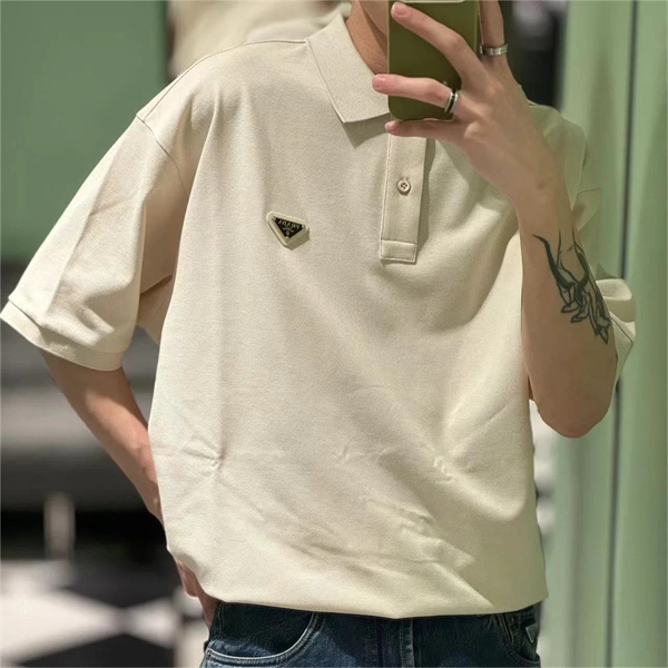 PRADA コピー ポロシャツ メタル 三角 立体 ロゴ シンプル ユニセックス ベージュ プラダ