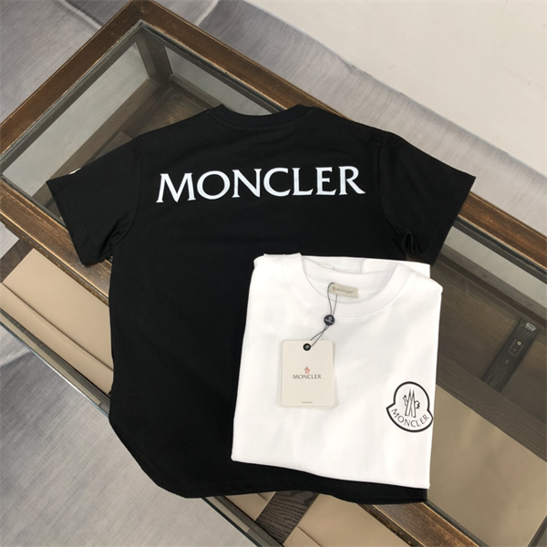 MONCLER コピー Ｔシャツ 英字 ロゴ プリント 通気性 綿 モンクレール