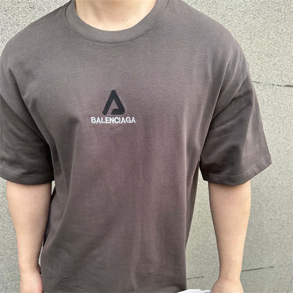 BALENCIAGA スーパーコピー Ｔシャツ 三角 ロゴ 刺繡 オーバーサイズ ユニセックス バレンシアガ