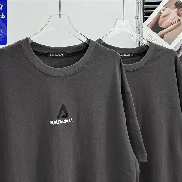 BALENCIAGA スーパーコピー Ｔシャツ 三角 ロゴ 刺繡 オーバーサイズ ユニセックス バレンシアガ