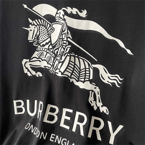 BURBERRY コピー Tシャツ 馬術騎士 ロゴ プリント コーデ 着心地良い 2色 バーバリー