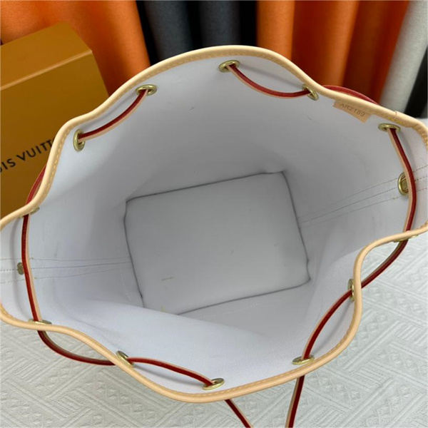 M42224 ルイヴィトン 偽物 ハンドバッグ Noé ノエ 定番 革 巾着ショルダーLOUIS VUITTON