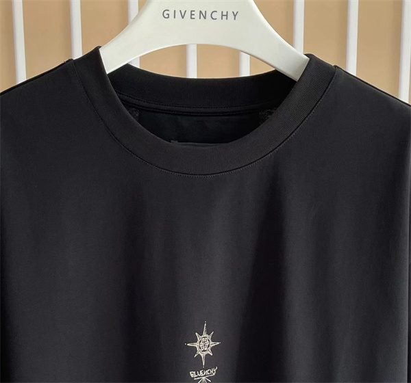 ジバンシィ コピー Tシャツ Stampa クロス ロゴ バラ 花 オシャレ GIVENCHY