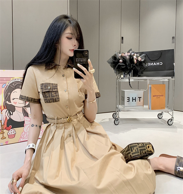 FENDI コピー ワンピース FFロゴ ポケット モノグラム フェンディ 魅力的