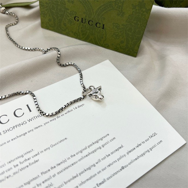 グッチ GUCCI スーパーコピー ネックレス アンガーフォレストシリーズ 牛頭 モチーフ シルバー