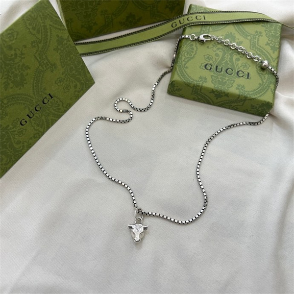 グッチ GUCCI スーパーコピー ネックレス アンガーフォレストシリーズ 牛頭 モチーフ シルバー