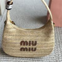 夏の雰囲気 ミュウミュウ コピー ハンドバッグ クロシェ編み ホーボーバッグ レザーロゴ MIUMIU