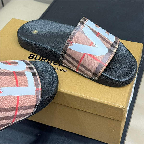 BURBERRY コピー サンダル チェック 柄 スライド 立体的 LOVEシリーズ 定番 バーバリー