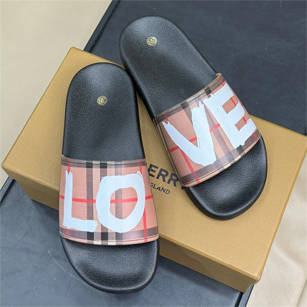BURBERRY コピー サンダル チェック 柄 スライド 立体的 LOVEシリーズ 定番 バーバリー
