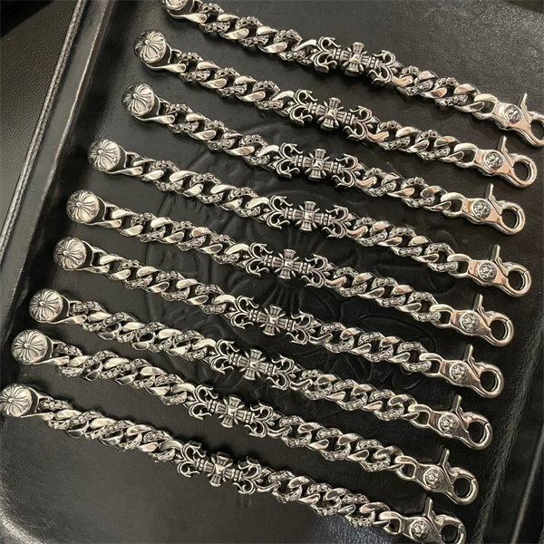 CHROME HEARTS スーパーコピー ブレスレット シルバー クラシックなロゴ 彫刻 デザイン クロムハーツ