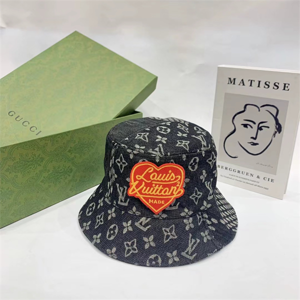 NigoｘLOUIS VUITTON コピー バケットハット ヴィンテージ感 雰囲気 「LV MADE」ロゴ プリント ルイヴィトン