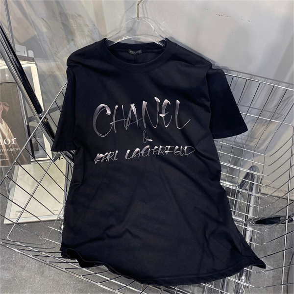 CHANEL スーパーコピー Ｔシャツ オーバーサイズ 落書きロゴ サイン 独特なスタイル ユニセックス シャネル