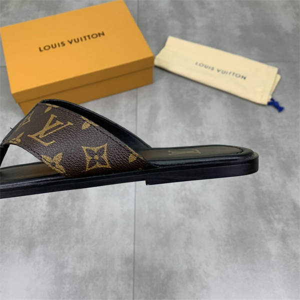 ファッション性ｘ機能性 LOUIS VUITTON コピー サンダル モノグラム ロゴ グリップ力 ルイヴィトン