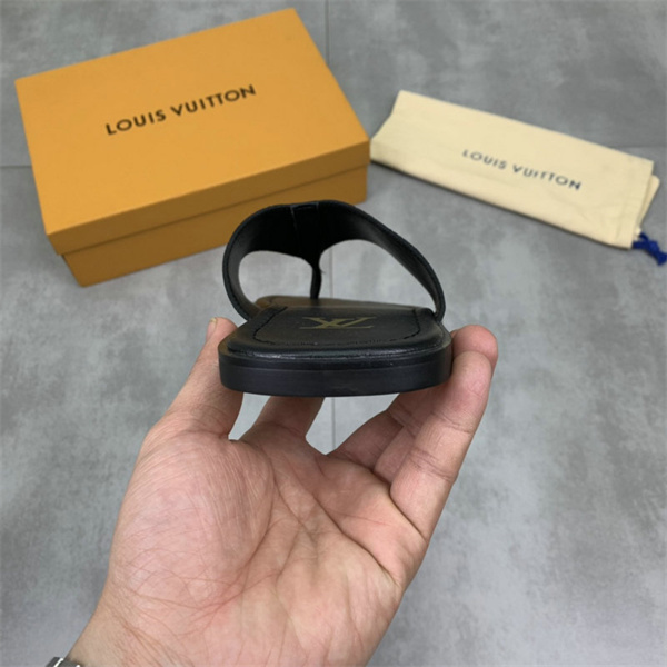 ファッション性ｘ機能性 LOUIS VUITTON コピー サンダル モノグラム ロゴ グリップ力 ルイヴィトン