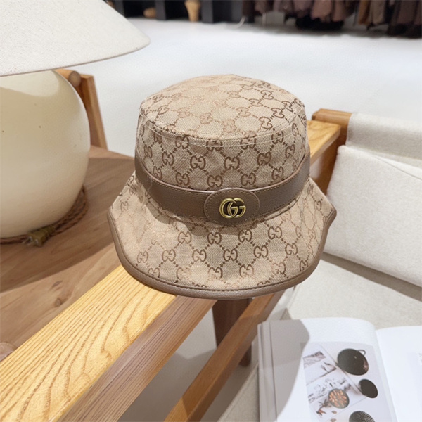 グッチ GUCCI スーパーコピー バケットハット GGロゴ モノグラム プリント メタルロゴ レザー 