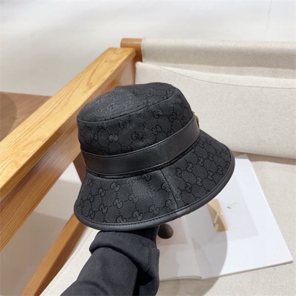 グッチ GUCCI スーパーコピー バケットハット GGロゴ モノグラム プリント メタルロゴ レザー 