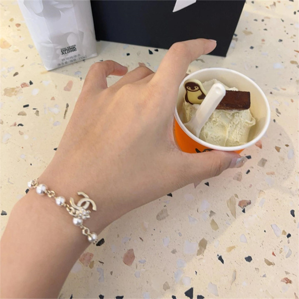 CHANEL スーパーコピー ブレスレット シルバー パール×フラワー 24SS新作 シャネル