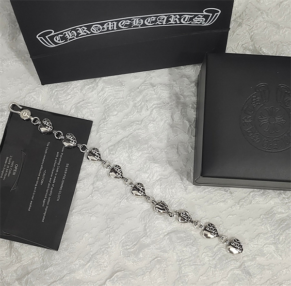 クロムハーツ コピー ブレスレット カットアウトハート ストリート 刻印 オシャレ CHROME HEARTS