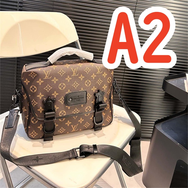LOUIS VUITTON コピー メッセンジャーバッグ LV トレイル シリーズ メンズ ルイヴィトン 