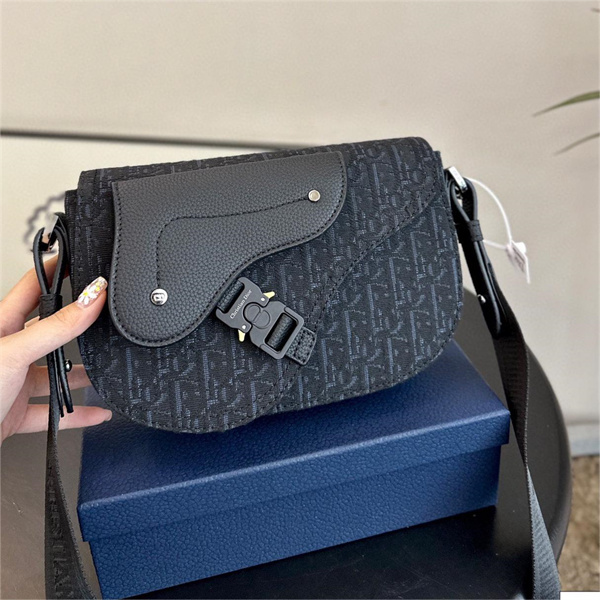 DIOR コピー ショルダーバッグ オブリーク シリーズ 調節可能ストラップ ディオール