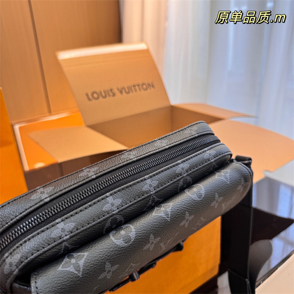 【M45585】ルイヴィトン スーパーコピー メッセンジャーバッグ Outdoorシリーズ LOUIS VUITTON