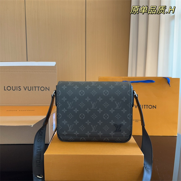 【M46255】LOUIS VUITTON スーパーコピー メッセンジャーバッグ ディストリクト PM NV3 ルイヴィトン