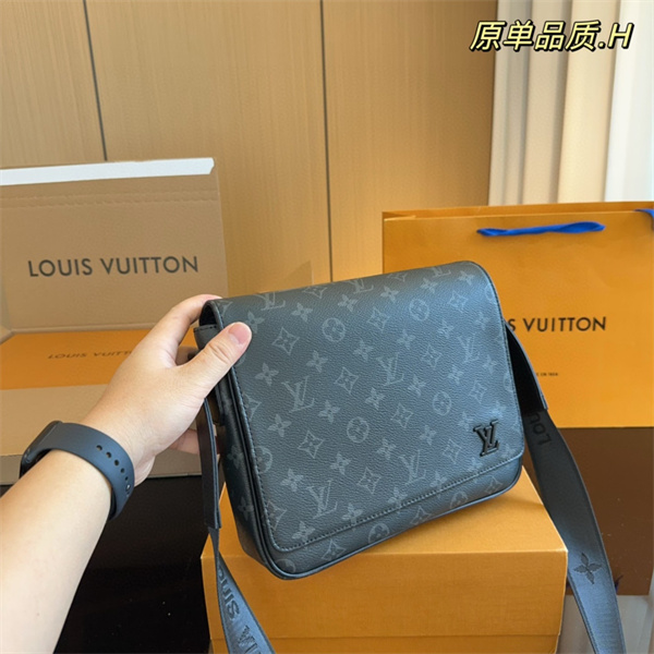 【M46255】LOUIS VUITTON スーパーコピー メッセンジャーバッグ ディストリクト PM NV3 ルイヴィトン