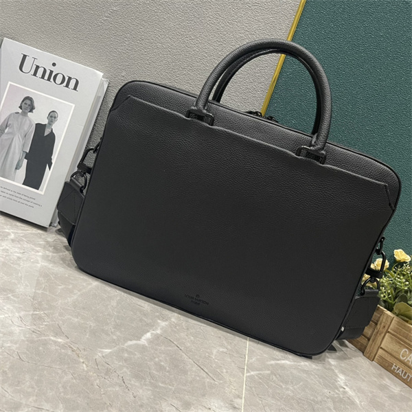 M23778 LOUIS VUITTON コピー ビジネスバッグ Pilot Aerogram シリーズ ルイヴィトン 使い勝手
