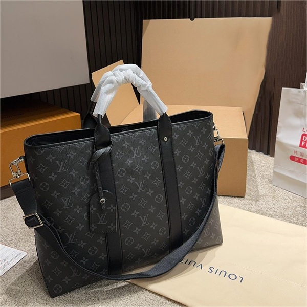 エレガントなブラックが素敵 LOUIS VUITTON コピー ビジネスバッグ ウィークエンド トートNM ルイヴィトン メンズ