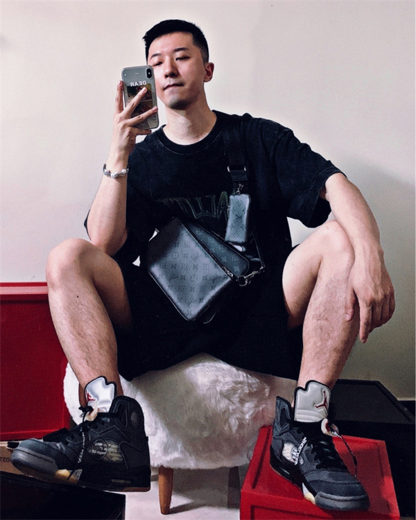ルイヴィトン コピー メッセンジャーバッグ エクリプス トリオ・メッセンジャー ショルダーバッグ LOUIS VUITTON 