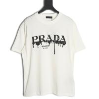 プラダ スーパーコピー Ｔシャツ プリント 落書き 立体ロゴ エレガント 現代的 ユニークな PRADA