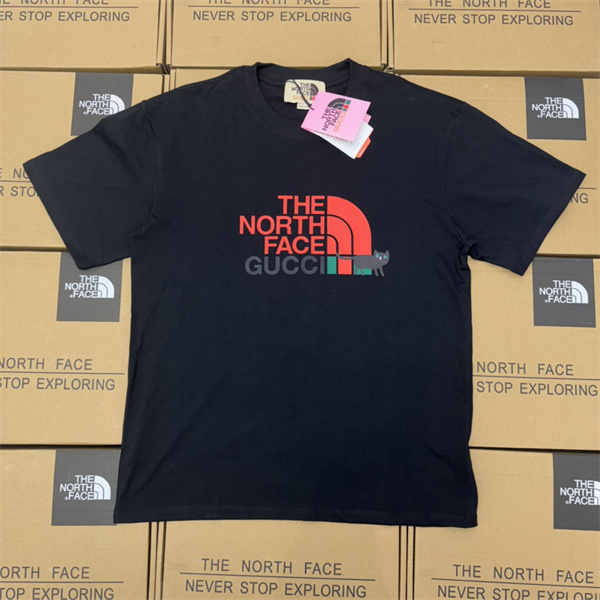GUCCI x THE NORTH FACE コピー Tシャツ ロゴ コラボレーション プリント 柄 ユニセックス ザノースフェイス