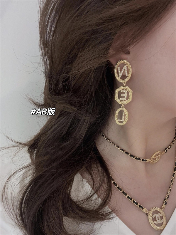 CHANE1 スーパーコピー ネックレス ロゴ ＣＣロゴ ゴールド Vintage シリーズ 