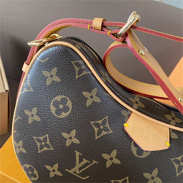LOUIS VUITTON コピー ショルダーバッグ Loo 実用性 可愛 ルイヴィトン