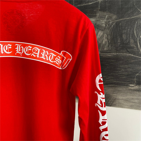 CHROME HEARTS コピー 長袖Tシャツ Red Back Scroll ロゴ プリント レッド 純綿素材 クロムハーツ