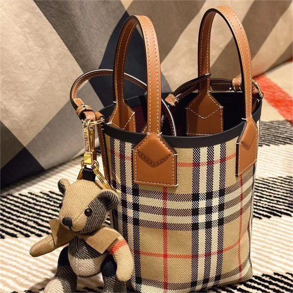 バーバリー スーパーコピー ハンドバッグ London check ミニ 取り外し可能ベルト ロンドン BURBERRY 