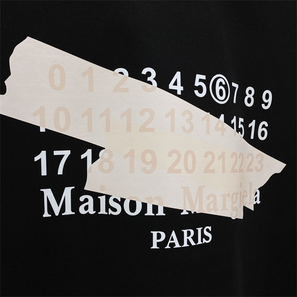 メゾン マルジェラ スーパーコピー 長袖Ｔシャツ MM6 ロゴ プリント柄 2色 Maison Margiela