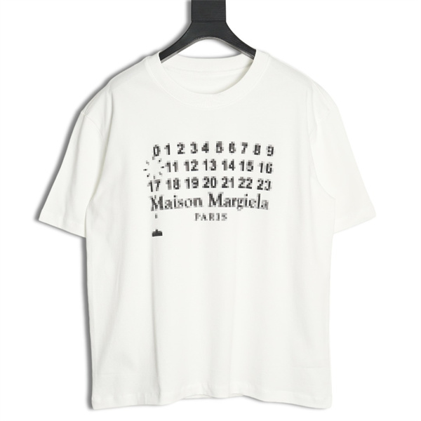 メゾン マルジェラ コピー Ｔシャツ モザイク ロゴ プリント柄 数字 おしゃれ 綿 ユニセックス Maison Margiela