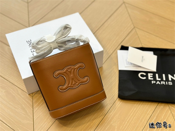 セリーヌ スーパー コピー バケットバッグ モノグラム 柄 調節可能ストラップ CELINE 