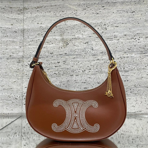 CELINE コピー ハンドバッグ 刺繍 ロゴ トリオンフ セリーヌ 2WAY カッコイイ 柔軟の手触り セリーヌ