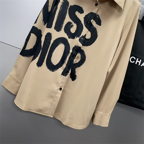 ディオール スーパーコピー シャツ Miss Graffitiモチーフ ロゴ プリント 落書き カジュアル 2色 