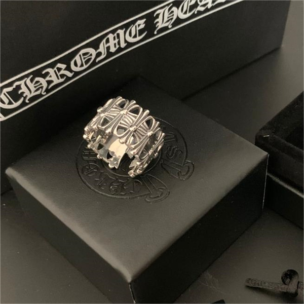 CHROME HEARTS コピー 指輪 墓 モチーフ クロス ロゴ リング 存在感 定番 ストリート風 オシャレ クロムハーツ