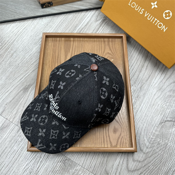 LOUIS VUITTON コピー キャップ コットン 通気性 モノグラム パネルデザイン オシャレ ファッション ルイヴィトン
