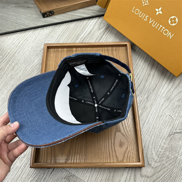 LOUIS VUITTON コピー キャップ コットン 通気性 モノグラム パネルデザイン オシャレ ファッション ルイヴィトン