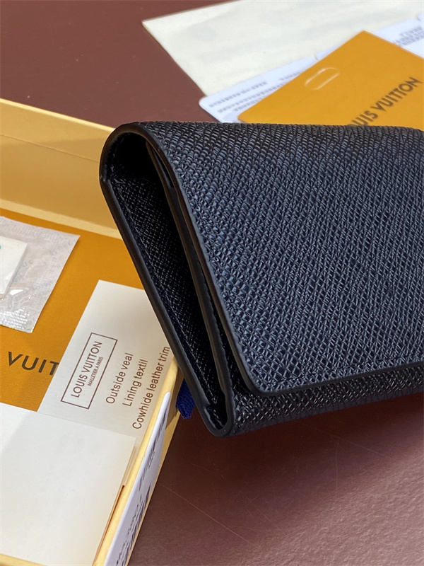 M63801 ルイヴィトン 偽物 カードケース アンヴェロップ・カルト ドゥ ヴィジット モノグラム ボタン LOUIS VUITTON