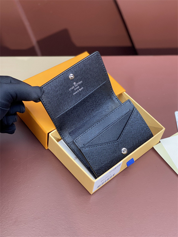 M63801 ルイヴィトン 偽物 カードケース アンヴェロップ・カルト ドゥ ヴィジット モノグラム ボタン LOUIS VUITTON
